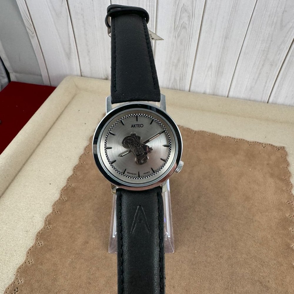 Akteo RARE Spinning Motorcycle Watch - Picture 2 of 9